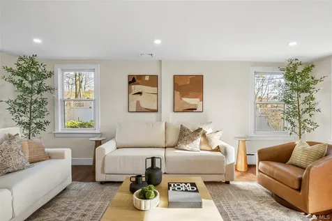 103 Old White Plains Road Tarrytown NY 10591