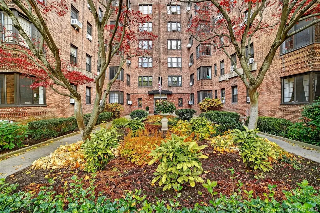 35 Parkview Avenue Bronxville NY 10708
