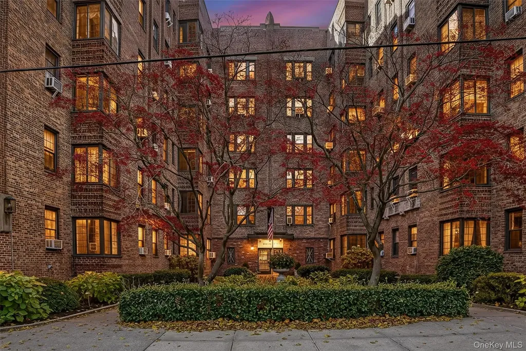 35 Parkview Avenue Bronxville NY 10708