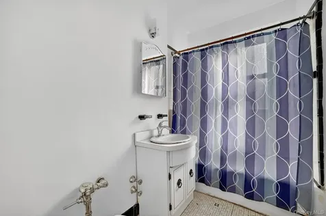 35 Parkview Avenue Bronxville NY 10708