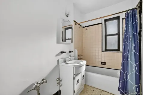 35 Parkview Avenue Bronxville NY 10708