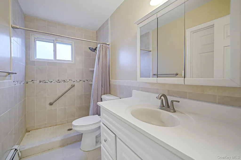98 Rose Place Selden NY 11784