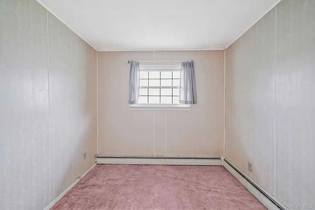 98 Rose Place Selden NY 11784