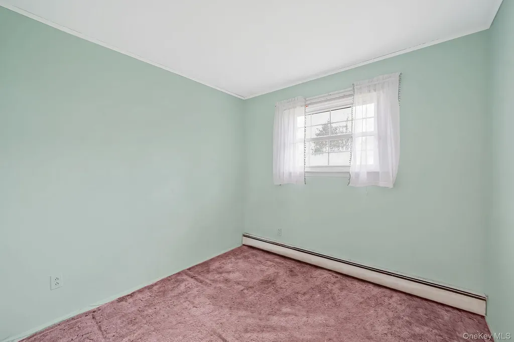 98 Rose Place Selden NY 11784