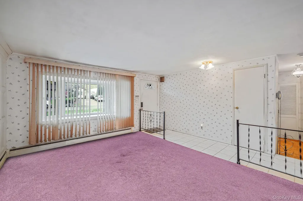 98 Rose Place Selden NY 11784