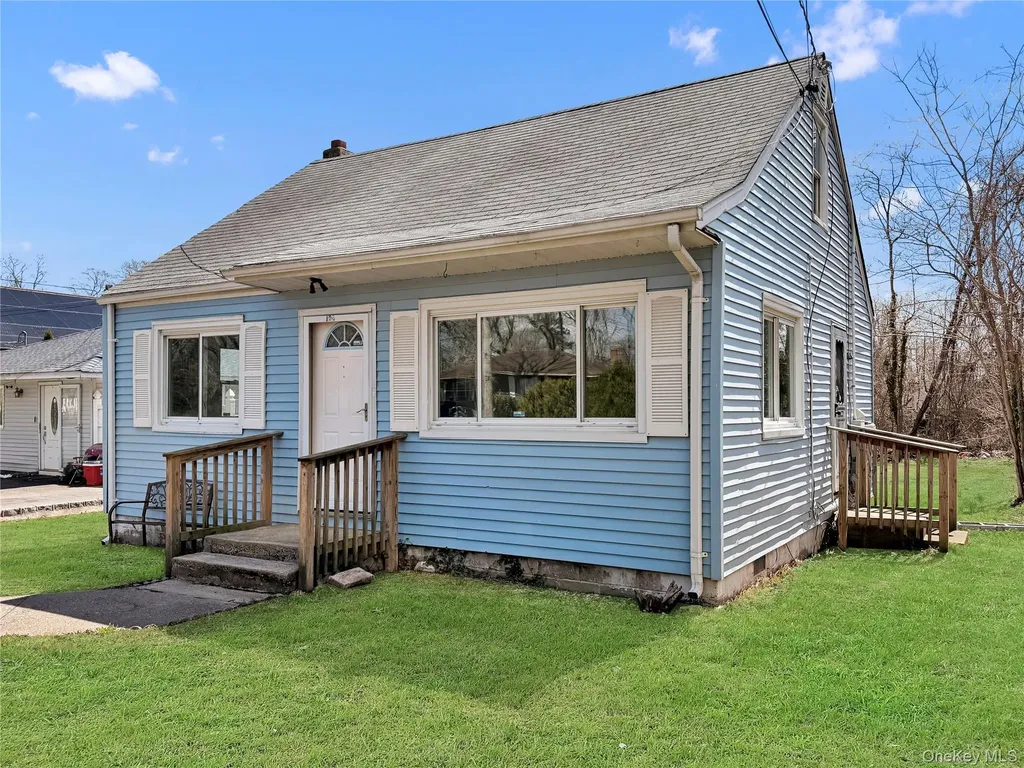 106 Eleanor Avenue Mastic NY 11950