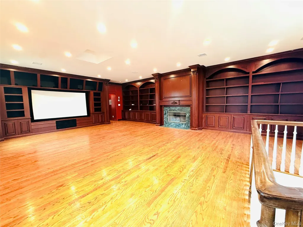 65 Mellow Lane Jericho NY 11753