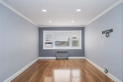 14 Leewood Circle Eastchester NY 10709