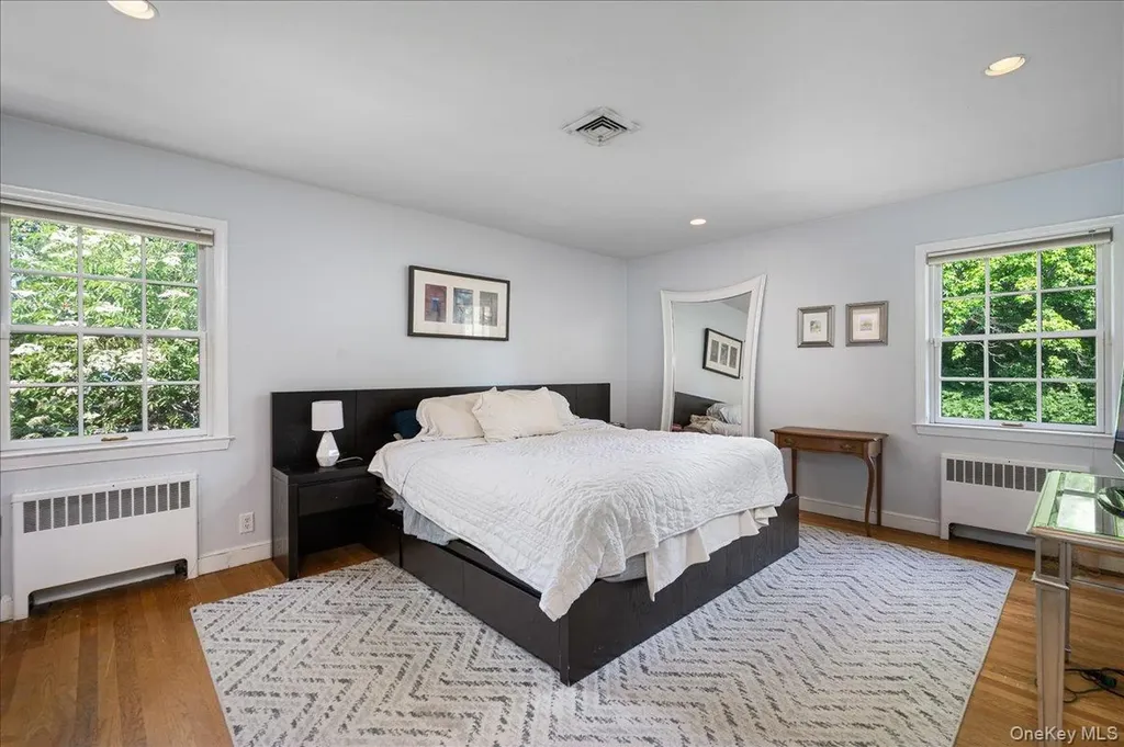 4 Wagon Wheel Road Mamaroneck NY 10543