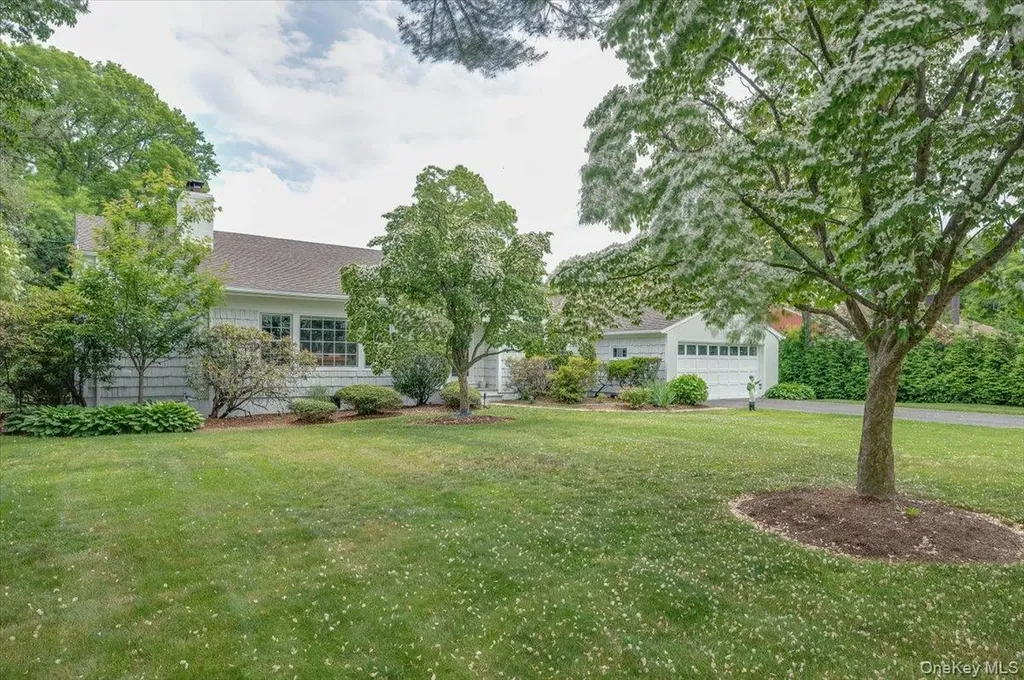 4 Wagon Wheel Road Mamaroneck NY 10543