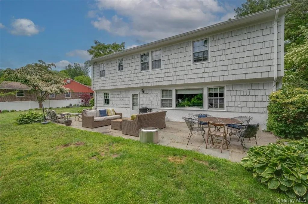 4 Wagon Wheel Road Mamaroneck NY 10543