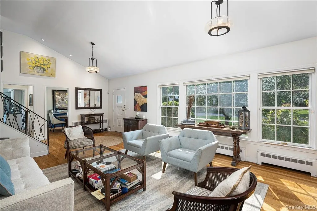 4 Wagon Wheel Road Mamaroneck NY 10543