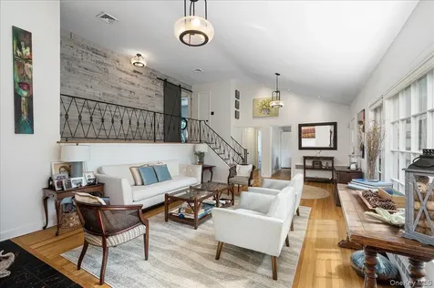 4 Wagon Wheel Road Mamaroneck NY 10543