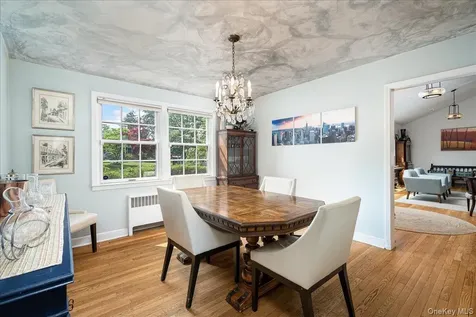 4 Wagon Wheel Road Mamaroneck NY 10543