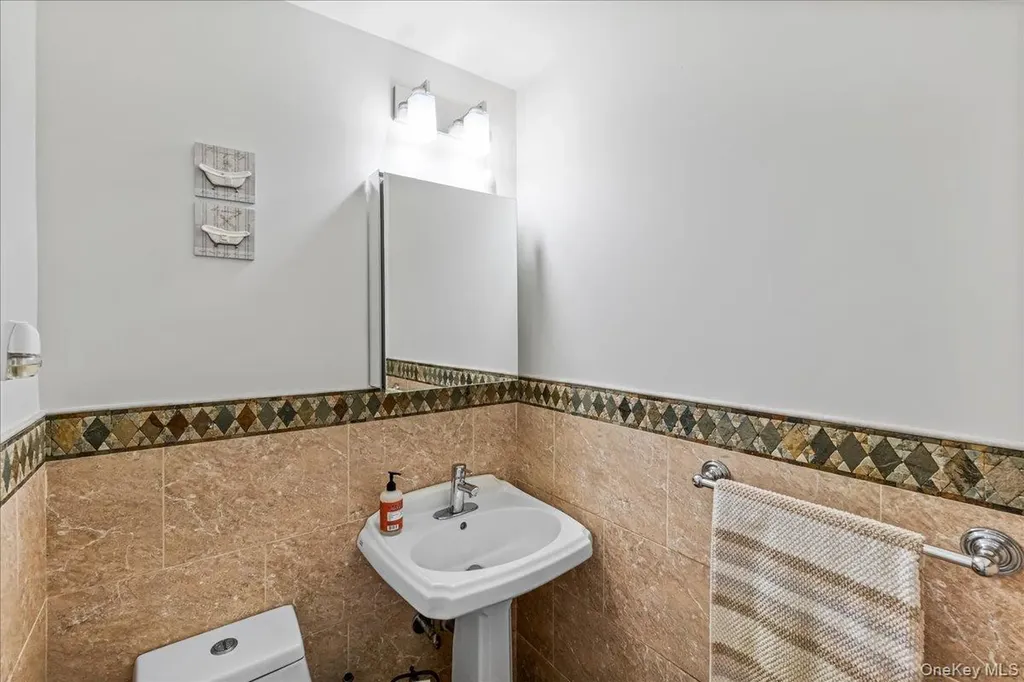 4928 Express Drive S Ronkonkoma NY 11779