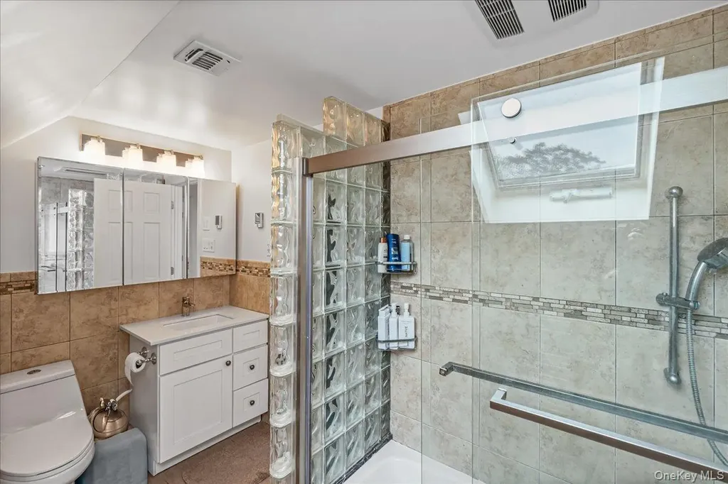4928 Express Drive S Ronkonkoma NY 11779