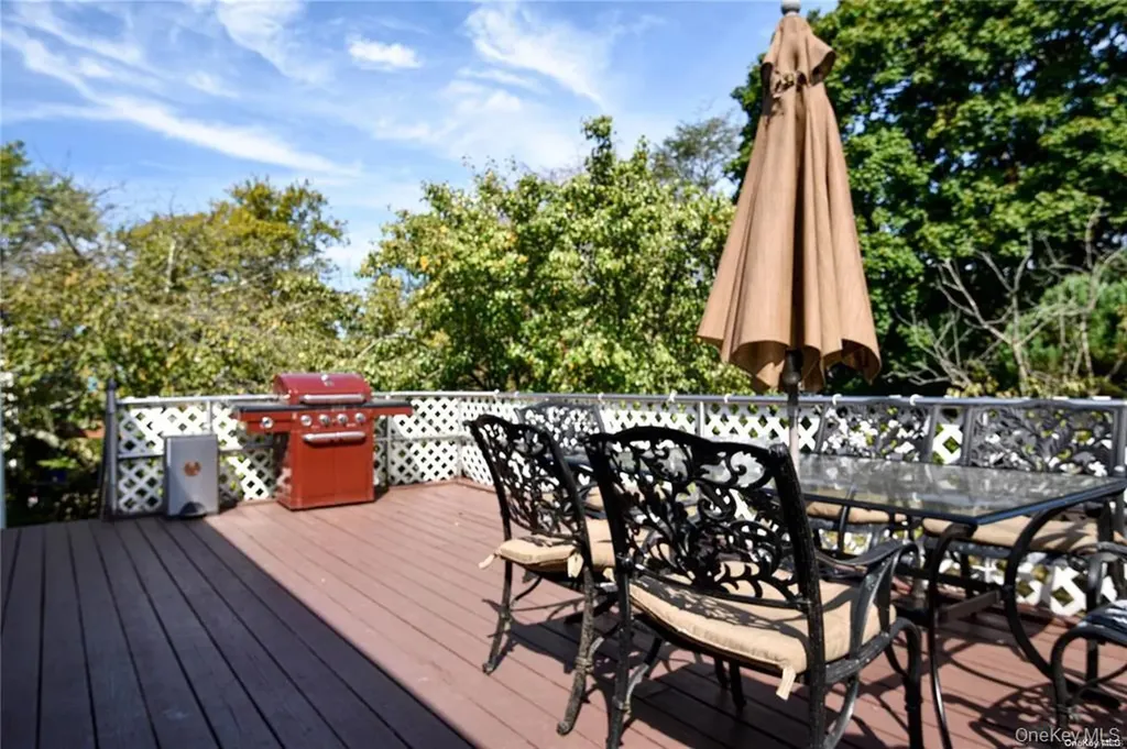 29 Andover Drive Deer Park NY 11729