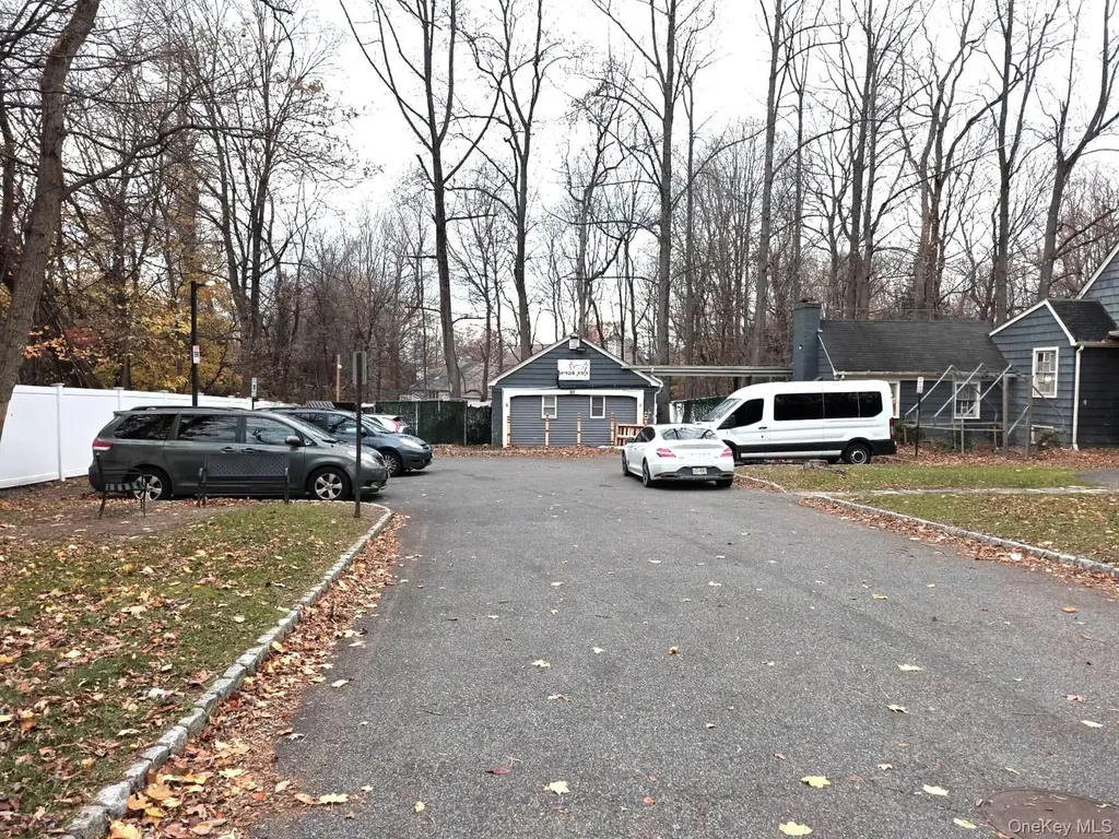93 College Road Monsey NY 10952