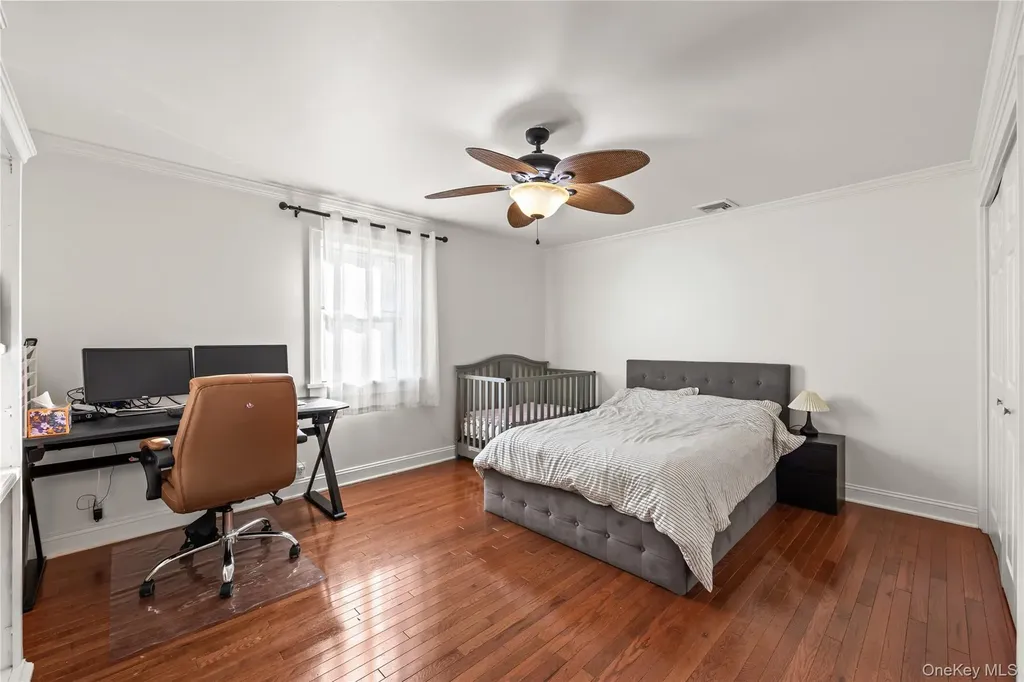 9 Hillside Avenue Glen Head NY 11545