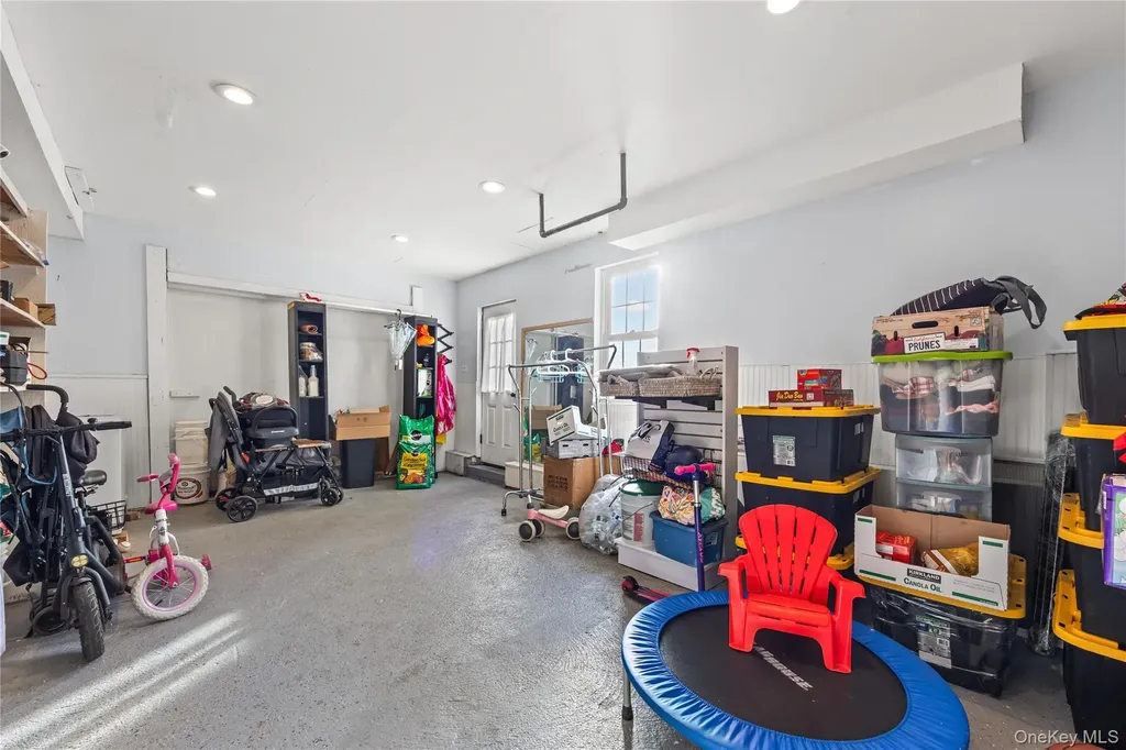9 Hillside Avenue Glen Head NY 11545