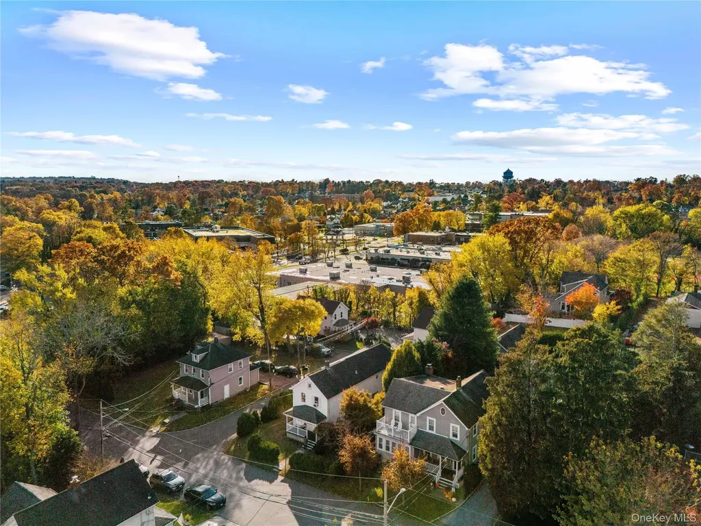 9 Hillside Avenue Glen Head NY 11545