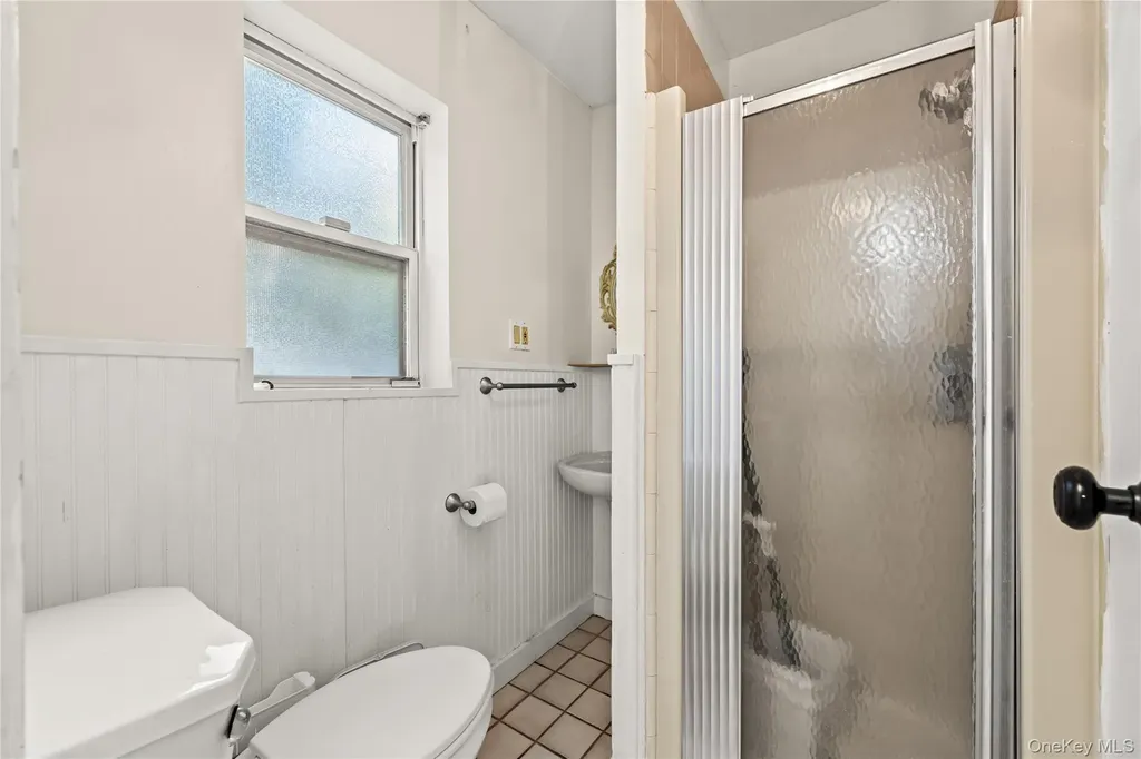 9 Hillside Avenue Glen Head NY 11545