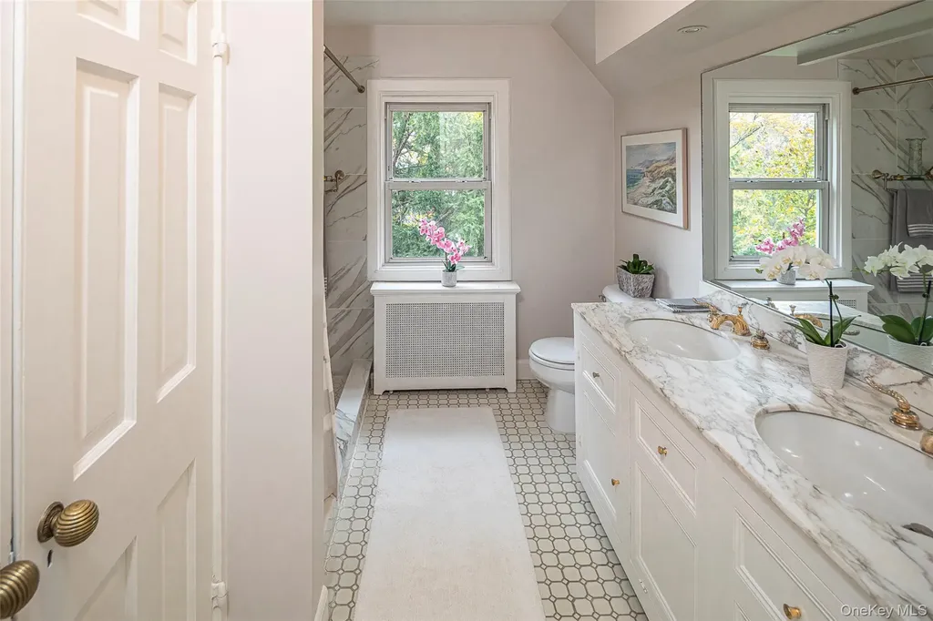 16 Aka 80 Hereford Road Bronxville NY 10708