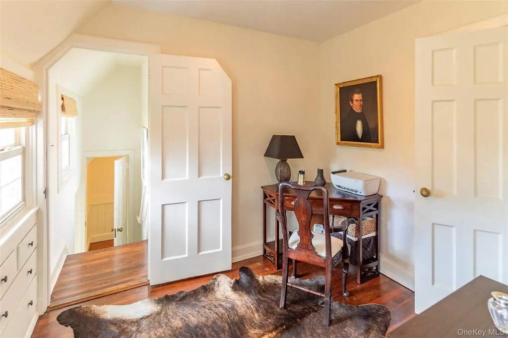 16 Aka 80 Hereford Road Bronxville NY 10708