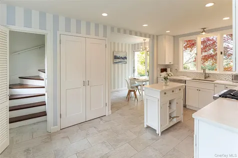 16 Aka 80 Hereford Road Bronxville NY 10708