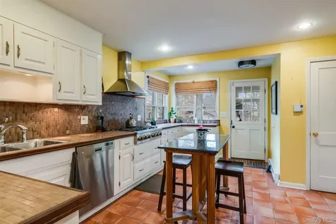 361 Albany Avenue Kingston NY 12401