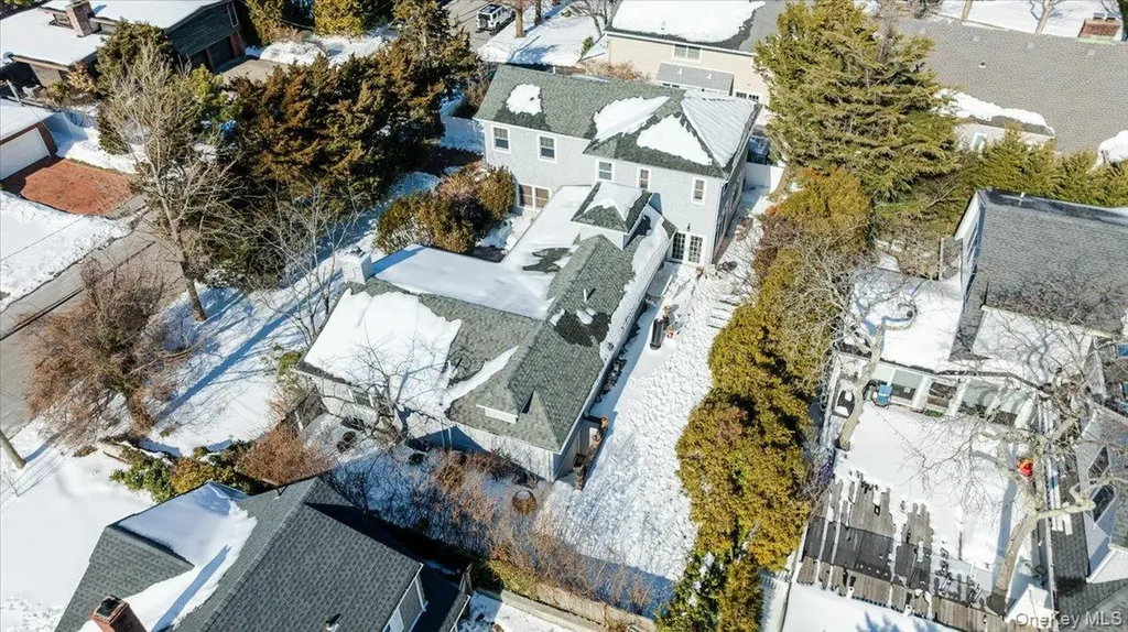 134 Dutchess Boulevard Atlantic Beach NY 11509