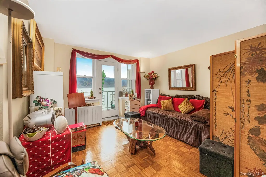 679 Warburton Avenue Yonkers NY 10701