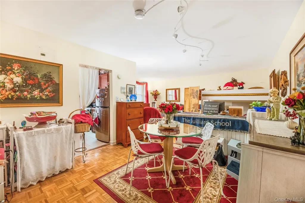 679 Warburton Avenue Yonkers NY 10701