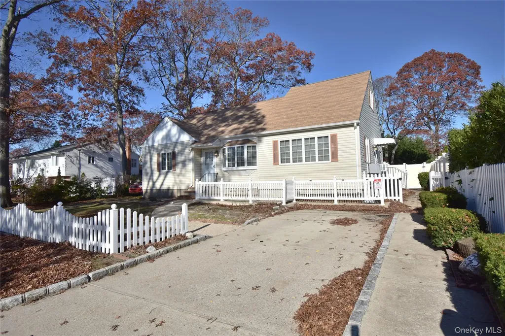 297 Clarice Boulevard Holbrook NY 11741
