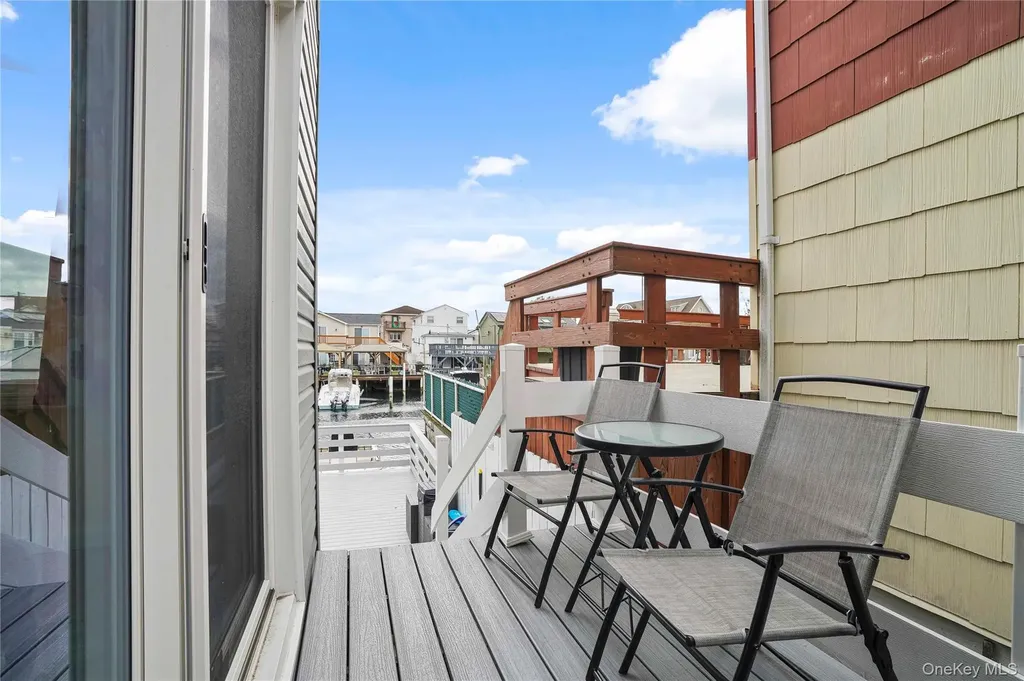 48 Gotham Avenue Brooklyn NY 11229