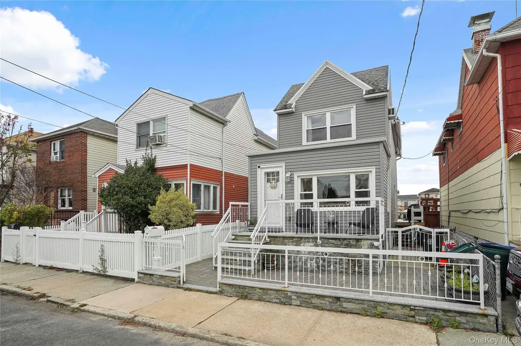 48 Gotham Avenue Brooklyn NY 11229