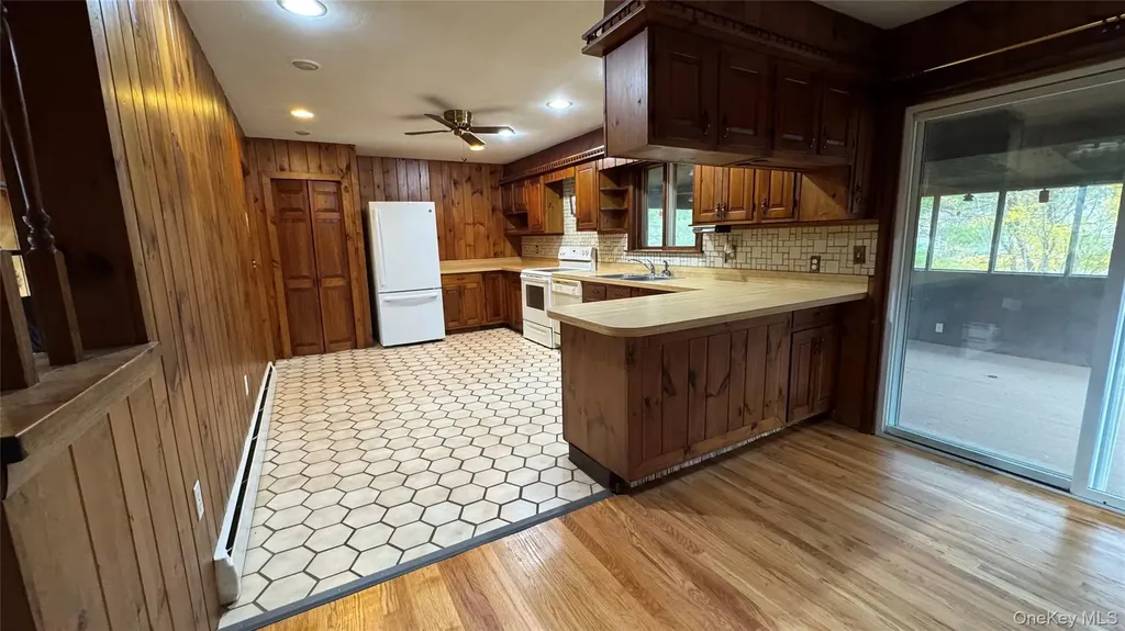 107 Noxon Road Poughkeepsie NY 12603