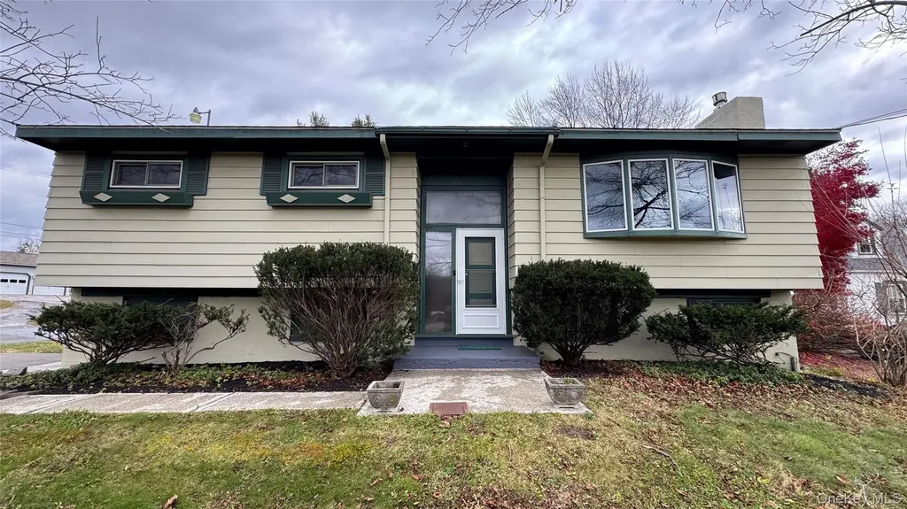 107 Noxon Road Poughkeepsie NY 12603
