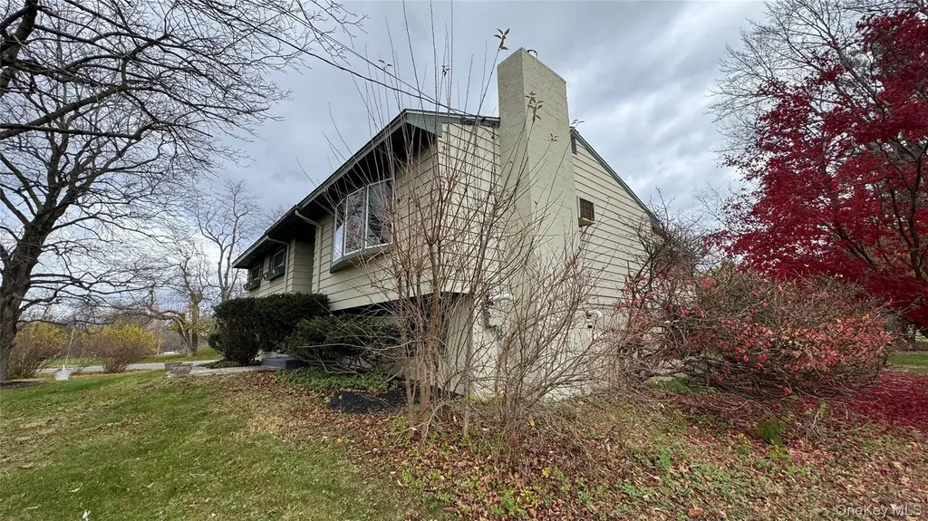 107 Noxon Road Poughkeepsie NY 12603