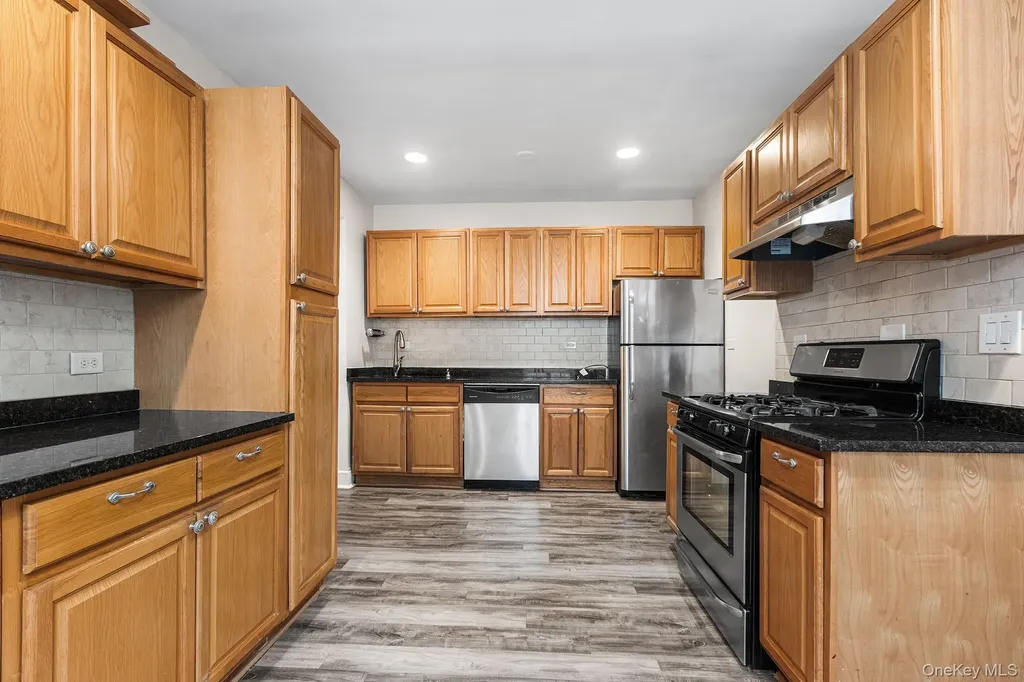 20 N Broadway White Plains NY 10601