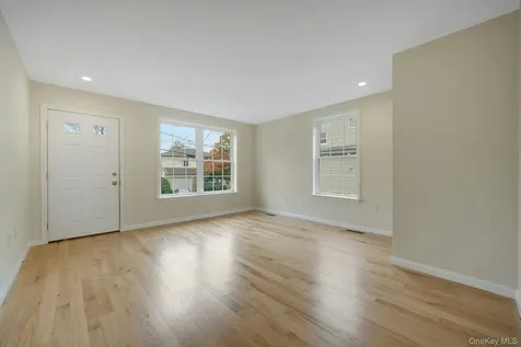 207 Grand Street Mamaroneck NY 10543