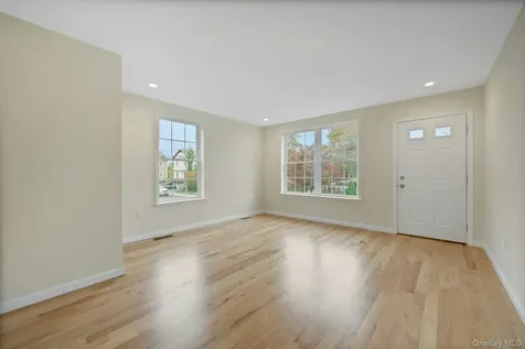 207 Grand Street Mamaroneck NY 10543