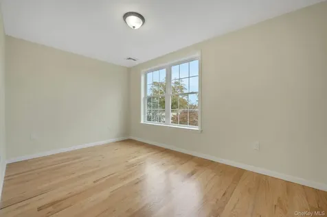 207 Grand Street Mamaroneck NY 10543