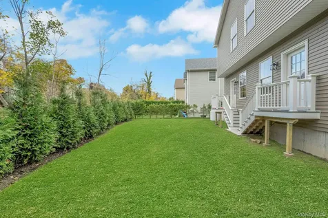 207 Grand Street Mamaroneck NY 10543