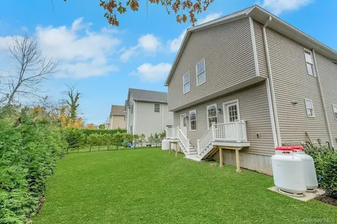 207 Grand Street Mamaroneck NY 10543