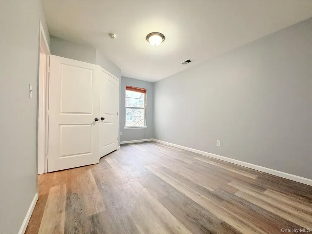 4 Avoncroft Lane Middletown NY 10940