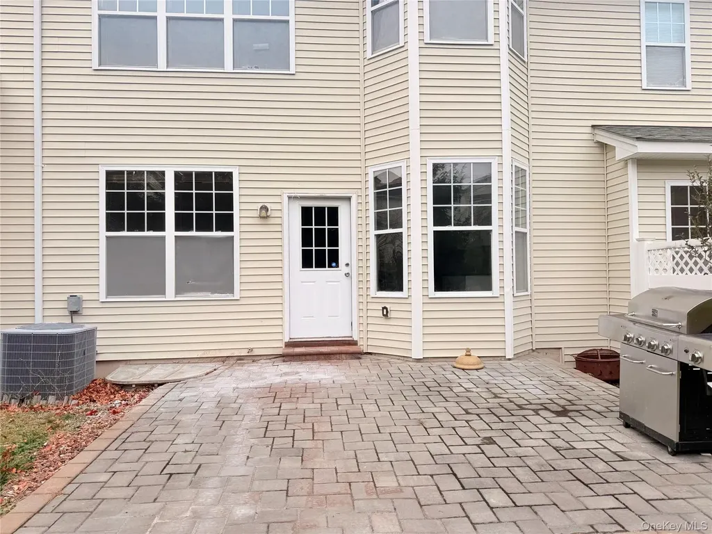 4 Avoncroft Lane Middletown NY 10940
