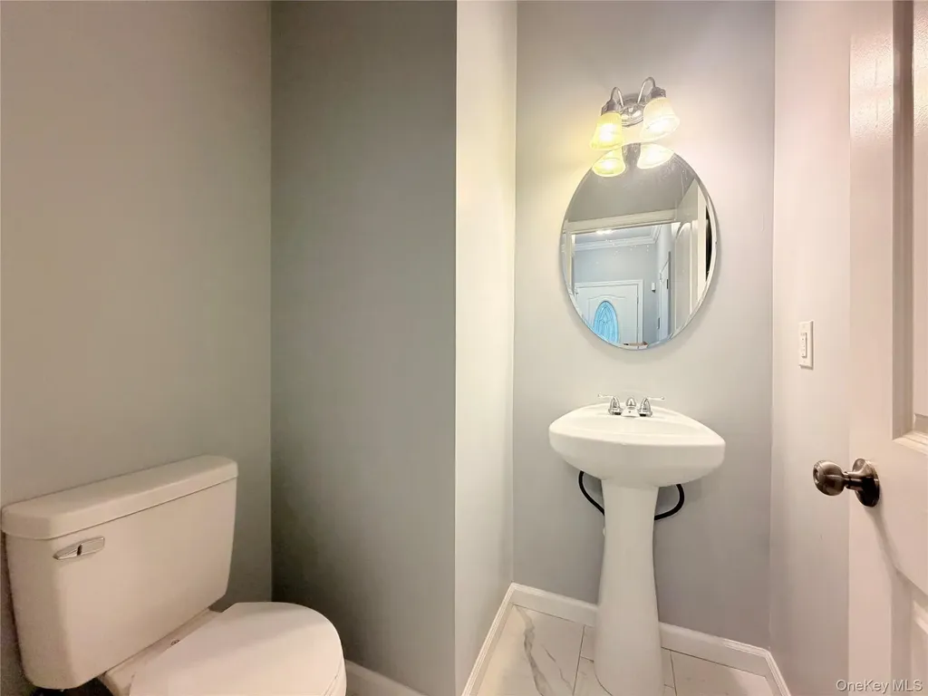 4 Avoncroft Lane Middletown NY 10940