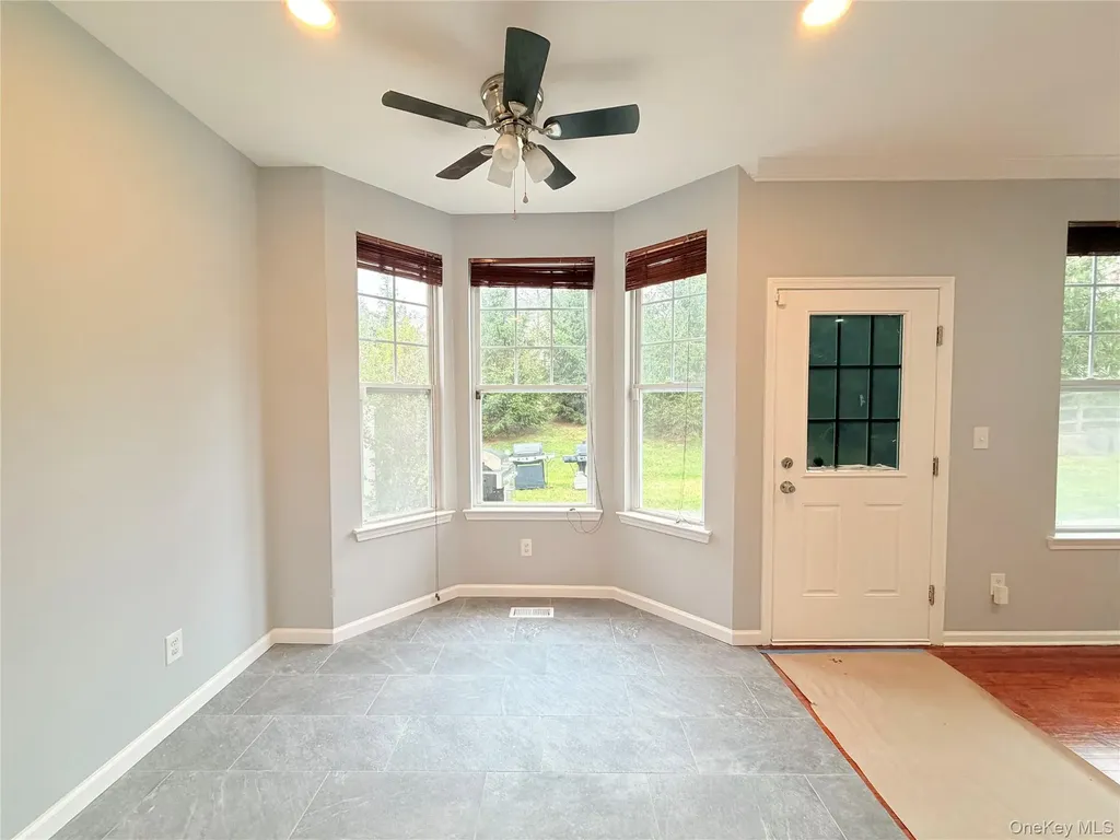 4 Avoncroft Lane Middletown NY 10940
