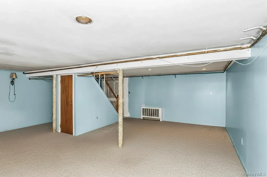 1316 12th Street West Babylon NY 11704